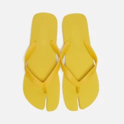 Mens Cole Cole New Wave Flip Flop -Sandals & Slides Shop hp 525061 f scaled