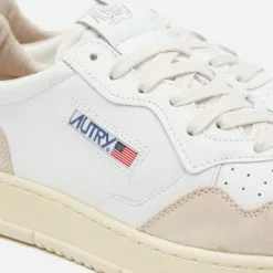 Mens Autry Medalist Low -Sandals & Slides Shop hp 624292 d scaled